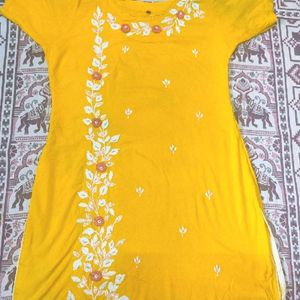 Chikenkari Yellow Kurti 💥