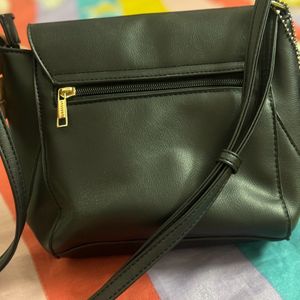 Caprese Sling Bag