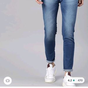 190₹Women Regular Fit Highwaisted Jeans.