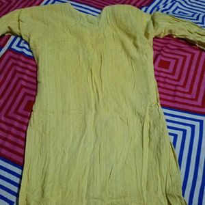 Chickenkari Yellow Kurti