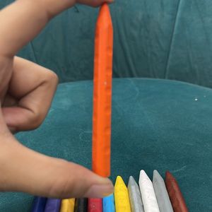 12 Doms Plastic Crayons 🖍️ Set