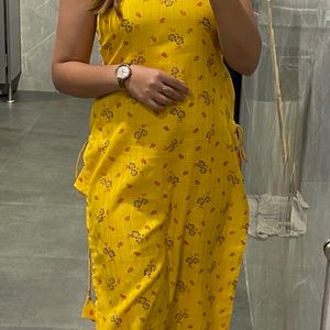 Kurti With Doori On Sides