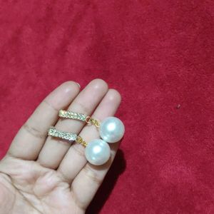 Silver Pearl Earings