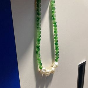 Pretty Green Shade necklace