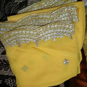 Haldi Gharara Set