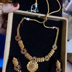 Antique Necklace Set