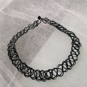 Black Chic Choker