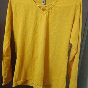 Yellow V Neck top 💛