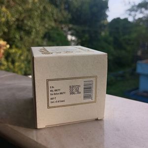 Kama Ayurveda Kumkumadi Thailam