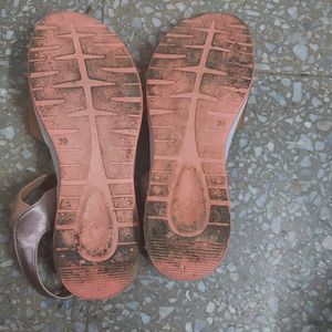 Slippers With Elastic Straps