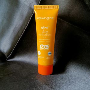 Aqualogica Glow+Dewy Sunscreen