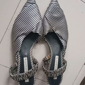 Authentic ZARA Black and white Striped Pointed