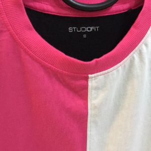 Buckle Arm Pink-White-Black T-shirt