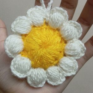 Crochet Daisy Keychain