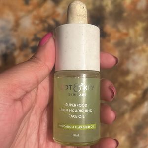 Dot And Key Skin Nourishing Face Oil