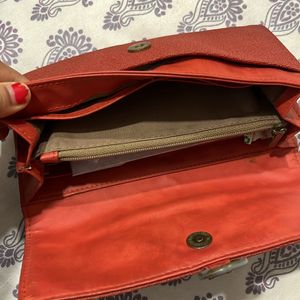 Baggit Red Wallet With Multiple Conpartments