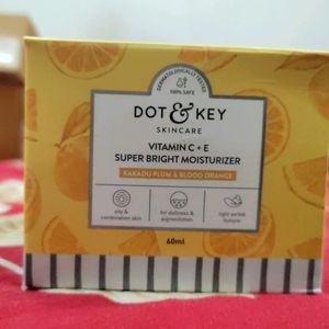 Dot & Key Vitamin C + E Moisturizer