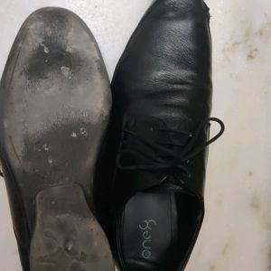 One8 By Virat Kohli Branded Formal Black Shoes For Men