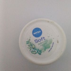 Nivea Soft Chilled Mint Freshies Cream For Face