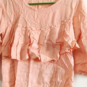 Beautiful Peach Color Top L Size