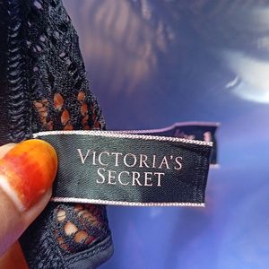 VICTORIA'S SECRET  BLACK BODYSUIT