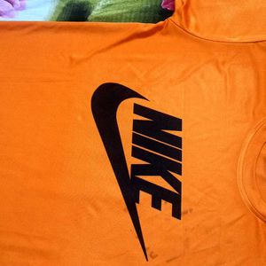 L Size Nike