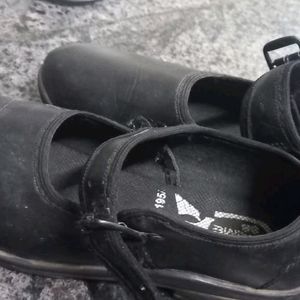 School Shoes Used