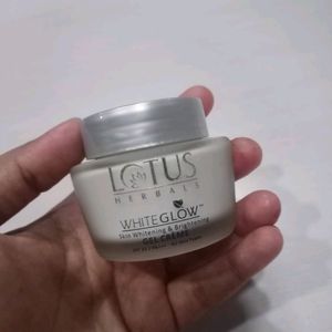 Lotus Herbals Whiteglow