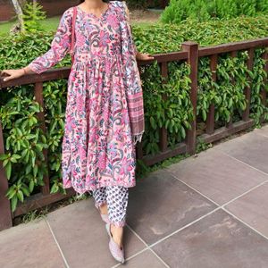 Pink Printed Kurta Set With Dupatta