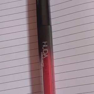 4 Different Shades Huda Beauty LiquidMatteLipstick