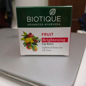 Biotique Fruit Brightening Lip Balm