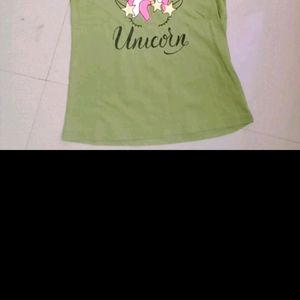 Trendy Girl's T-shirt