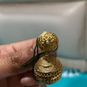 Golden Colour Earrings With Round Base