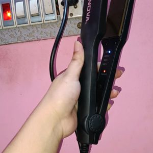 Nova Ceramic Hair Straightner