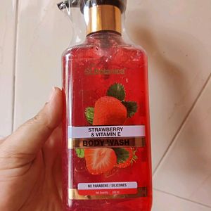 Strawberry 🍓 Body Wash