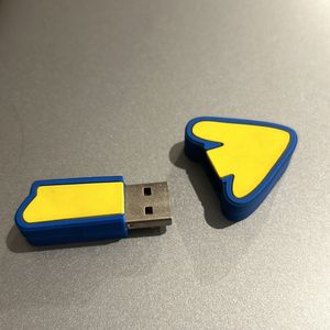 Combo Of 2 Pendrives 16GB & 8Gb