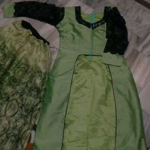 Gown Set Green