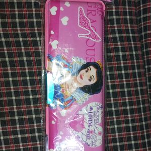 Totally New Magnetic Barbie Pencil Box