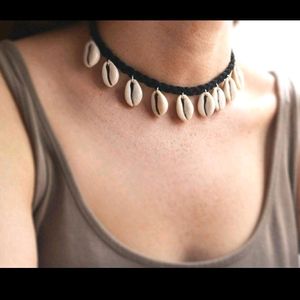 Kori Neck Choker