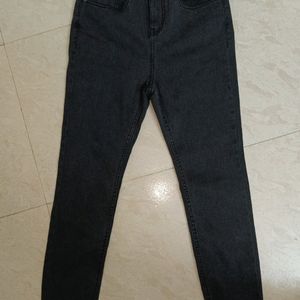 HIGH WAISTED SKINNY FIT JEANS