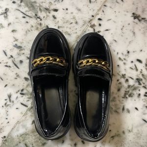 Loafers In Black