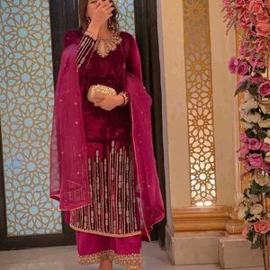 New Standard Beautiful Pakistani Poshaq Dresses