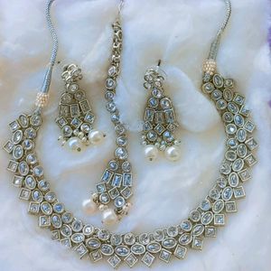 WHITE STONE AD JEWELLERY