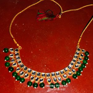 Super Necklace