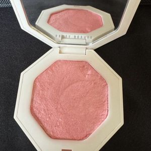 Fenty Beauty Highlighter