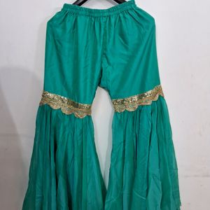 SHORT KURTI WITH GARRARA