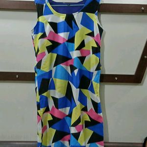38-40 Sleeveless Colourful Dress