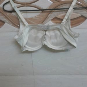 Like New 2 Pis bra