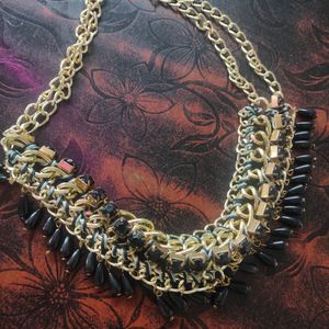 BLACK PEARL NECKLACE