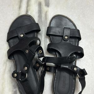 Forever 21 Flat Sandals